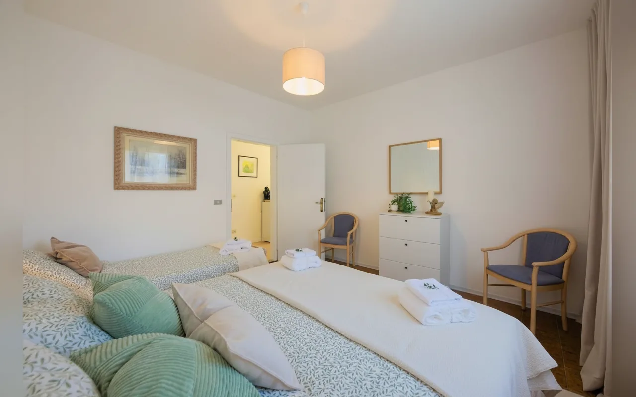 Camera con bagno privato — Casa Carinzia 24, Lignano Sabbiadoro (Friuli-Venezia Giulia) (foto 19)
